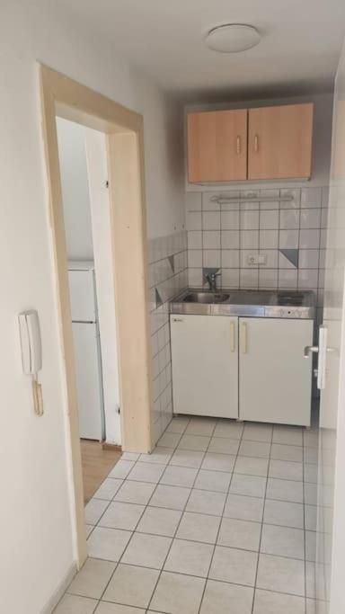 Apartment Mit 2 Betten Inklusive Gratis Parkplatz Graz Exterior foto